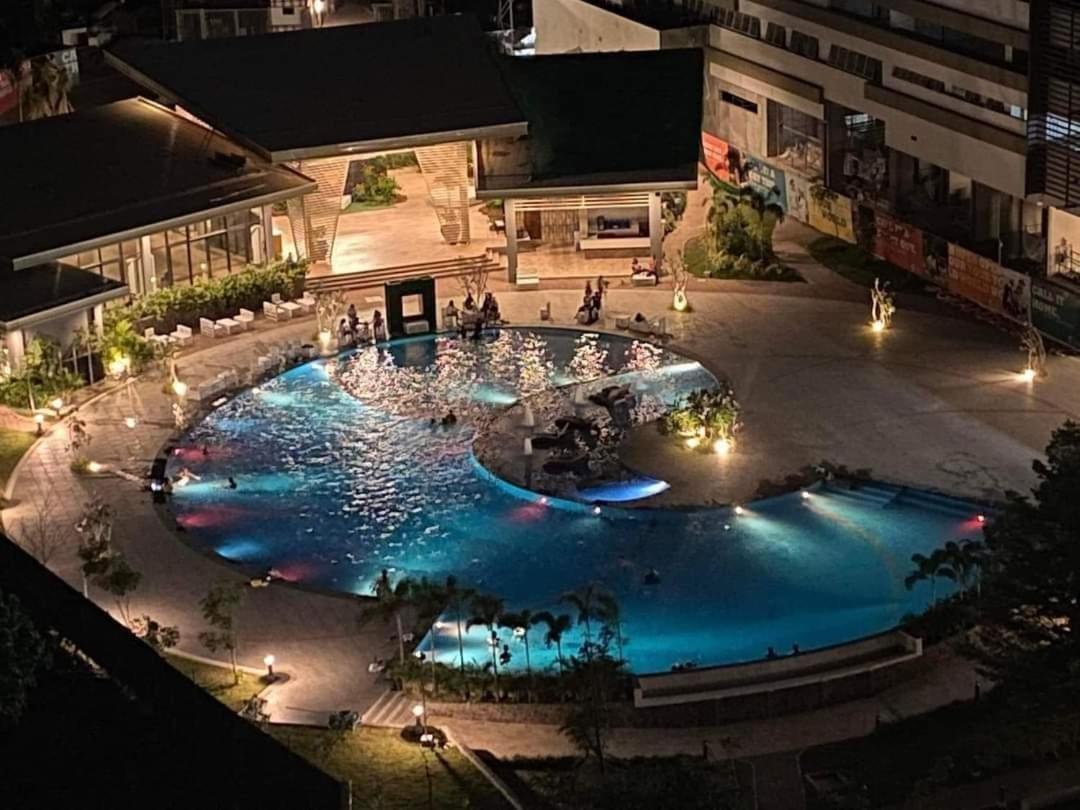 Grand Residences Cebu North Tower Exteriör bild